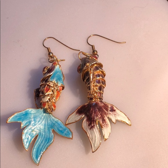 Fantail Cloisonné Fish 🐟 Earrings - Picture 8 of 8